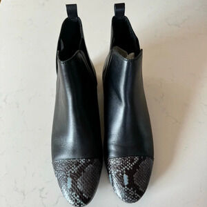 Massimo Dutti animal print black booties size: 10US/40 EU